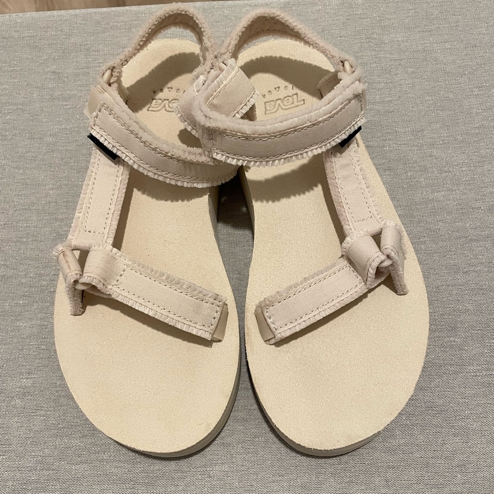 Teva Midform Universal Canvas Sandal